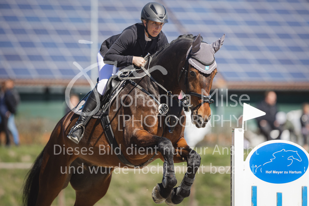 220416_3_A-Springen-318 | Frühlingsfest der Pferde
Herford
16.April 2022
03/1 Sprigprüfung mit steigenden Anforderungen Kl. A** geschlossen 0-43 RLP