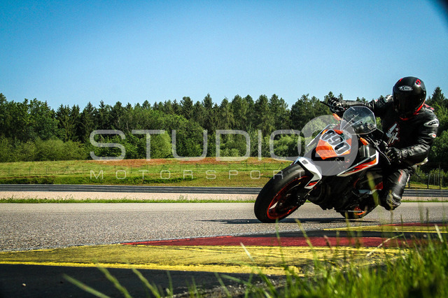 0890-240607_SR-037_890 | Deine Full-Service-Agentur für ✔️Videoproduktionen und ✔️Motorsportfotografie Jetzt Angebot anfragen!