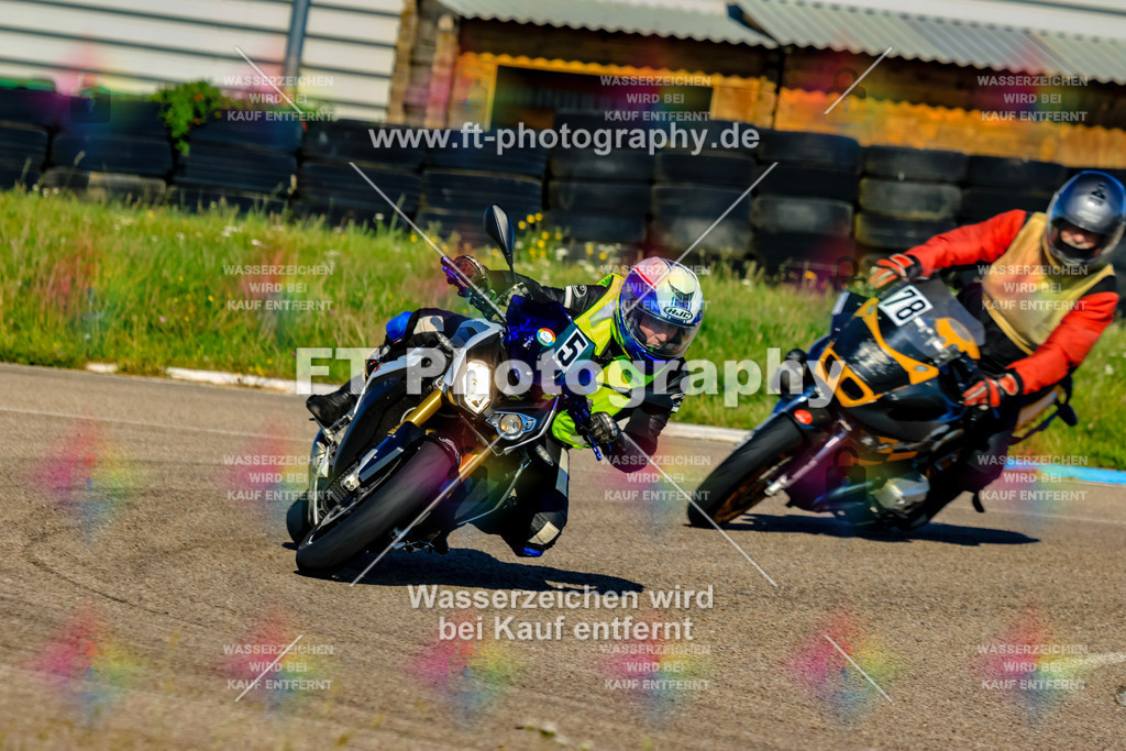 005-1758 | Hier findet Ihr Bilder von Touristenfahrten auf der Nürburgring Nordschleife oder von anderen Veranstaltungen die ich besucht habe. Viel Spass beim Durch Schauen 