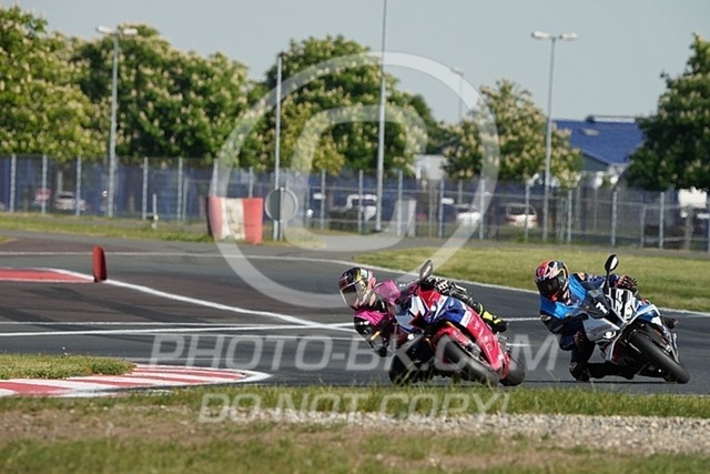 2025_05_12_PBK_15852 | Sportfotografie; SlowMotion; Video; Rennstrecke; Hafeneger; Speer; Racing; RSE; BMW; CBO; Trackday; Motorsportarena; Hockenheimring; Brno; Most; Barcelona; Valencia