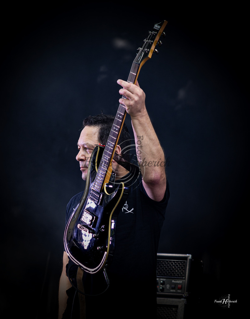 Metal Attack Tribute | Stadtfest Aschaffenburg 30.08.2025 - Realized with Pictrs.com