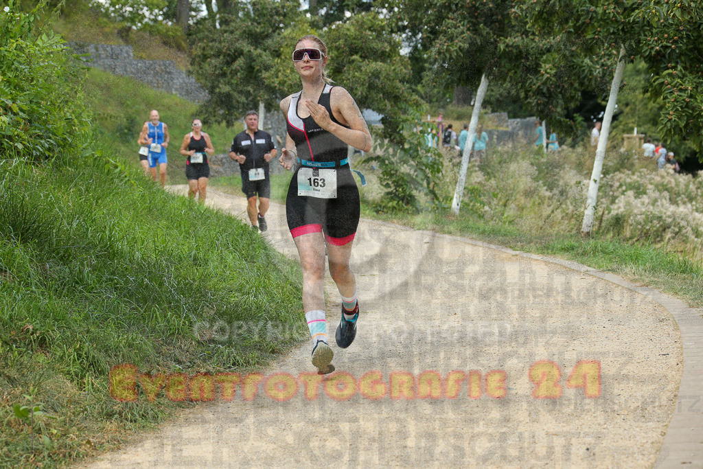 250824_1256_EX1_0956 | Sportfotografie im Rhein-Sieg Kreis, Köln, Bonn, NRW, Rheinland Pfalz, Hessen, etc. Unser Tätigkeitsfeld umfasst den Laufsport vom Volkslauf über den Marathon, Duathlon, Triathon bis zum Ultralauf wie Kölnpfad Ultra oder Schindertrail.