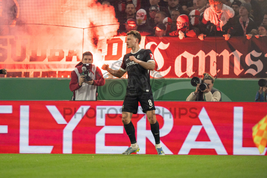 VfB Stuttgart vs. SC Freiburg, Fussball, DFB-Pokal, Halbfinale, 23.04.2026 | Maximilian Eggestein (SC Freiburg, #08) jubelt nach seinem Treffer zum 0:1,VfB Stuttgart vs. SC Freiburg, Fussball, DFB-Pokal, Halbfinale, 23.04.2026DFB regulations prohibit any use of photographs as image sequences and/or quasi-video