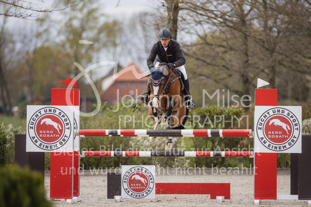 230427_HofSosath_2Ph-M2St-189 | Deine schönsten Turniermomente als professionelle Fotos! Entdecke hochwertige Pferdesport-Fotografie im Online-Shop. Jetzt Fotos finden & bestellen!