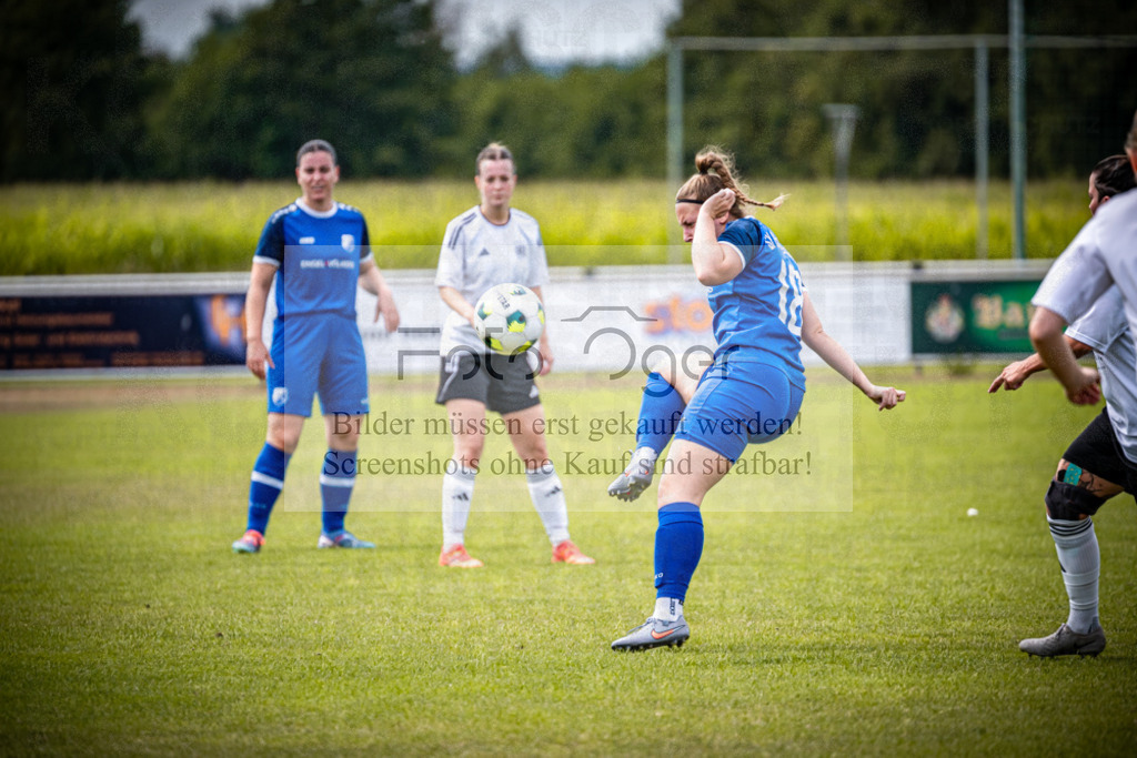 SG Bohmte/Ostercappeln/Schwagstorf - SV Harderberg - Frauen Bezirkpokal | Frauen Bezirkpokal · 1. Damen - 1. Damen · Sportplatz - Realisiert mit Pictrs.com