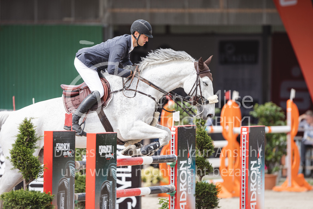 220611_LüPfSpTa_M2-Spr-426 | Lützower Pferdesporttage
Springprüfung Kl. M**
11.06.2022