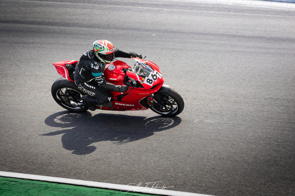Ducati Trackday Hockenheimring 2026 | Entdecken Sie die faszinierende Welt von Alexander Tschuncky Arts: Kreative Fotografie, atemberaubende Automobilkunst und hochwertiger Bilderdruck. Lassen Sie sich inspirieren! - Realisiert mit Pictrs.com