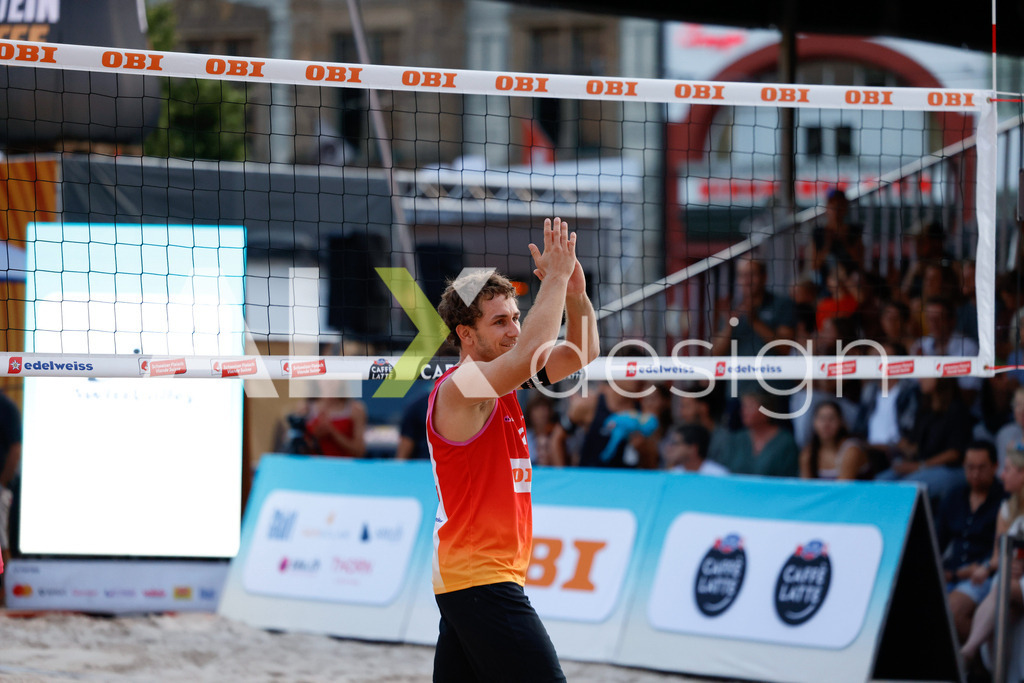Obi BeachTour 2026 - Basel | BASEL, SWITZERLAND - JULY 17: YVES HAUSSENER (SUI)  during the Obi BeachTour 2026 match between HAGENBUCH / HAUSSENER (SUI) and BORTOLUZZI / JAUFFRET (SUI) at Barfüsserplatz on July 17, 2026 in Basel, Switzerland. - Realisiert mit Pictrs.com