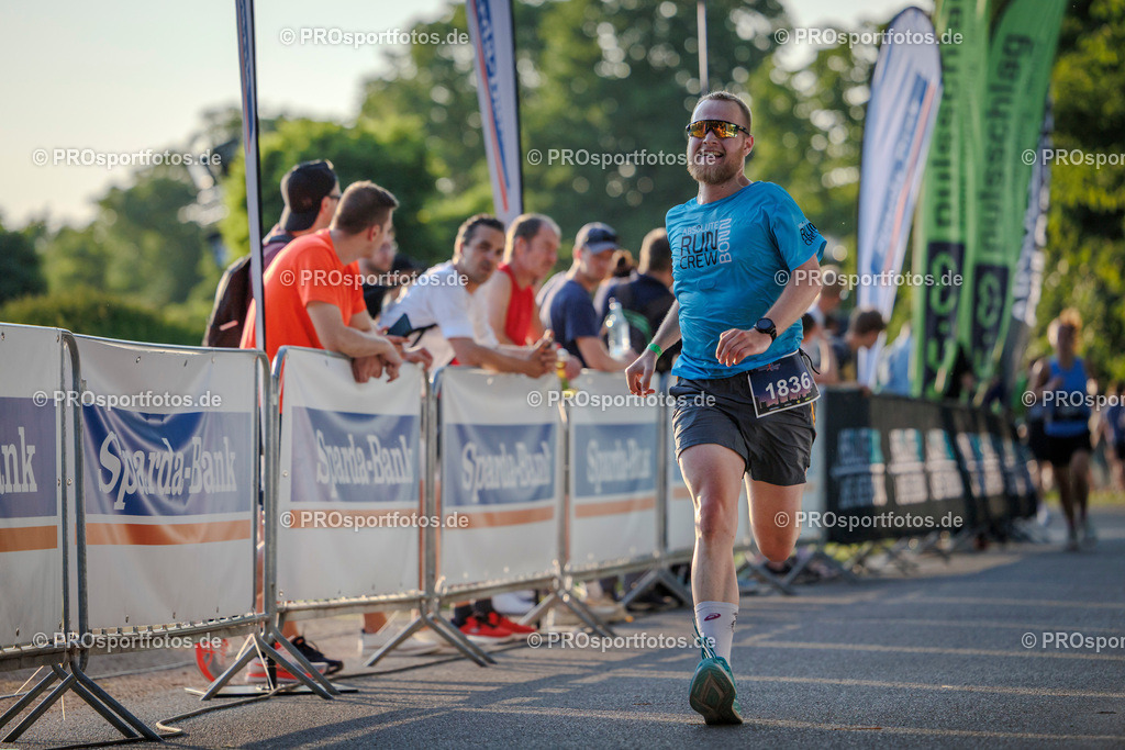 Sparda-Bank Nachtlauf Bonn; Bonn, 18.06.2025 | Impressionen vom Sparda-Bank Nachtlauf Bonn am 18.06.2025 in Bonn (Nordrhein-Westfalen). 