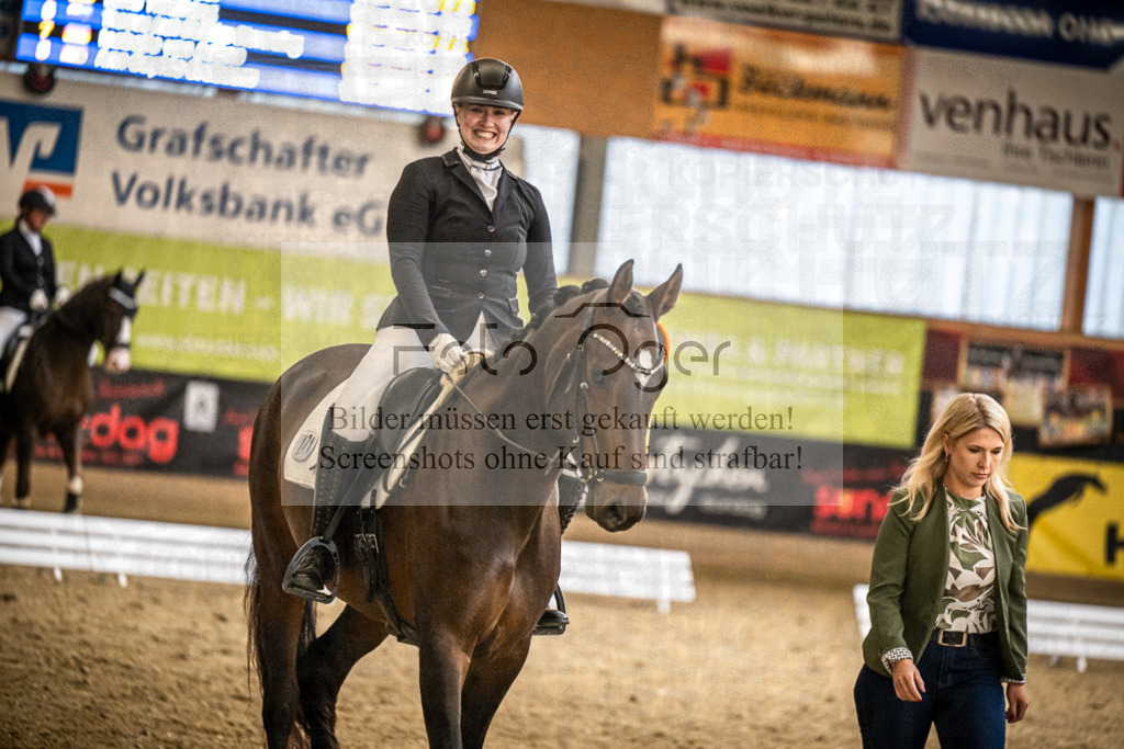 DOS_0001 | Entdecke hochwertige Reitturnierfotos von Foto Oger. Professionell, emotional und authentisch – jetzt Lieblingsmomente im Shop bestellen.Deutschlandweite Turnierfotografie. - Realisiert mit Pictrs.com