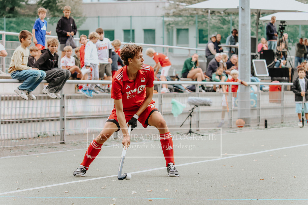 Herren_Bundesliga_02_F_RWK-UHC_21.09.25_Köln (181 von 471) | lanaschraderfotografie - Realisiert mit Pictrs.com