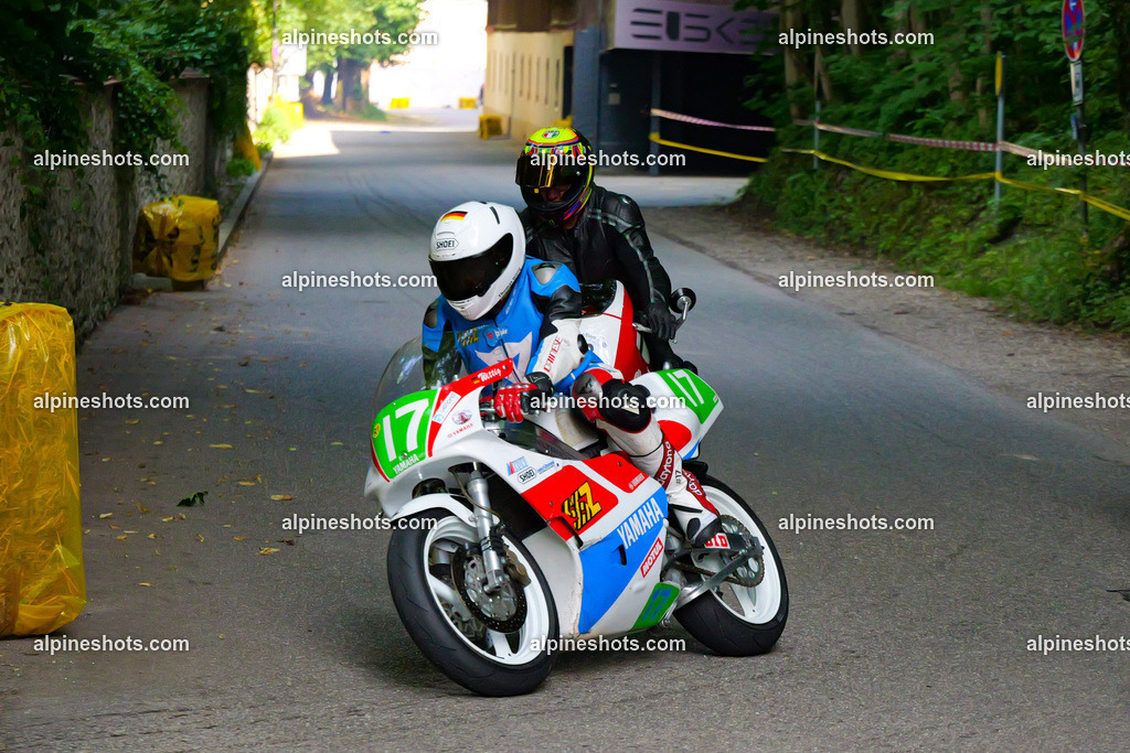 P1015537 | Erleben Sie atemberaubende, hochqualitative Fotos Ihrer Fahrt entlang der malerischen Alpenstraßen. Besuchen Sie alpineshots.com, um professionelle Aufnahmen Ihrer unvergesslichen Reise zu finden und zu kaufen - Realisiert mit Pictrs.com