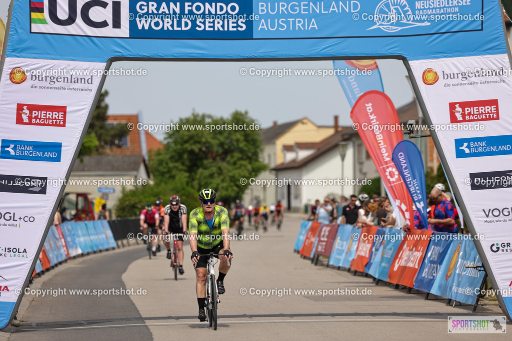 VJ__9363 | Neusiedlersee Radmarathon 2026@sportshot_your_pictrs #yourpictures#roadtowm2029 #nrm #neusiedlerseeradmarathon #neusiedlersee #neusiedlerseetourismus #burgenland #mörbisch #nrm26 #burgenlandtourismus #voglundco #poweredbyburgenlandtourismus #radsport #rad #marathon #ucigranfondo #visitburgenland #ucigranfondoworldseries
