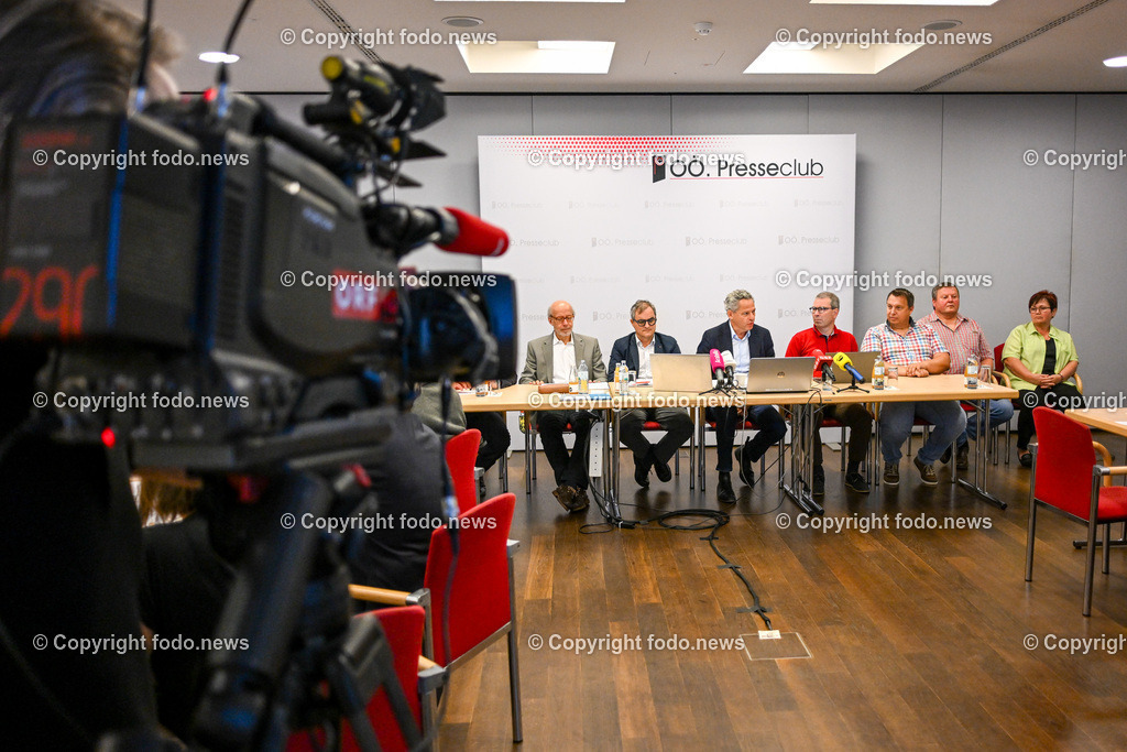 Pressekonferenz ADX Energy_ 07.09.2023-17 | 07.09.2023, Presseclub Linz, AUT, Pressekonferenz ADX Energy, Stimmungslage zur Gasexploration in Molln, im Bild Georg Brasseur (Univ. Prof. TU Graz), Alan Reingruber (Geschaeftsfuehrer ADX Vie GmbH), Paul Fink (CEO ADX Energy), Andreas Knoll (Regioplan Ingenieure Salzburg GmbH), Martin Schober (Gemeindevorstand Molln)
