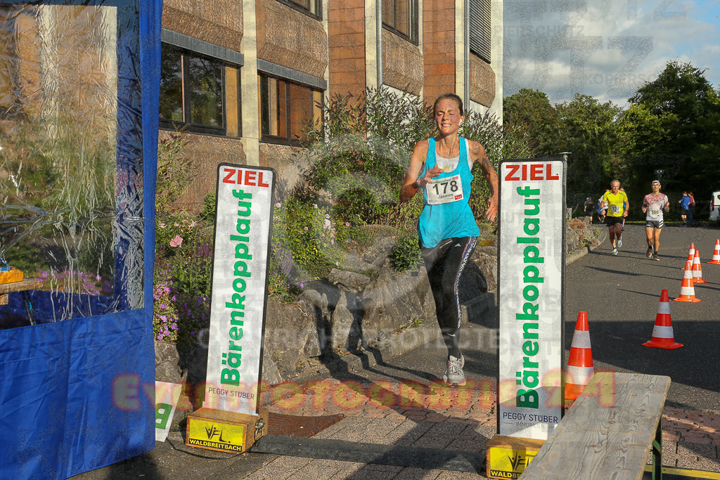 250801_1917_EX1_7486 | Sportfotografie im Rhein-Sieg Kreis, Köln, Bonn, NRW, Rheinland Pfalz, Hessen, etc. Unser Tätigkeitsfeld umfasst den Laufsport vom Volkslauf über den Marathon, Duathlon, Triathon bis zum Ultralauf wie Kölnpfad Ultra oder Schindertrail.
