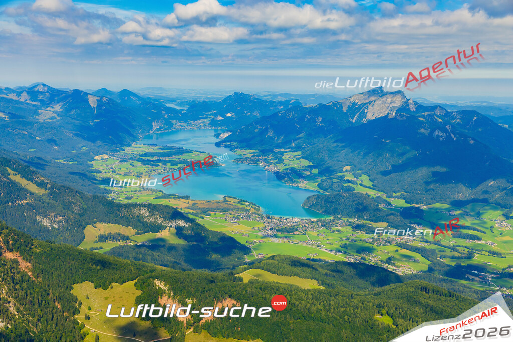Schrägluftbild  Wolfgangsee  Strobl - Das Luftbild wurde 2025 vom UL-Flugzeug heraus erstellt ( keine Drohne ) - Hochauflösende Luftaufnahme -Nicht vergleichbar mit Google Maps oder Satelittenbilder- Die Geschenkidee !Mit Lizenz und Bildrechte bestellbar