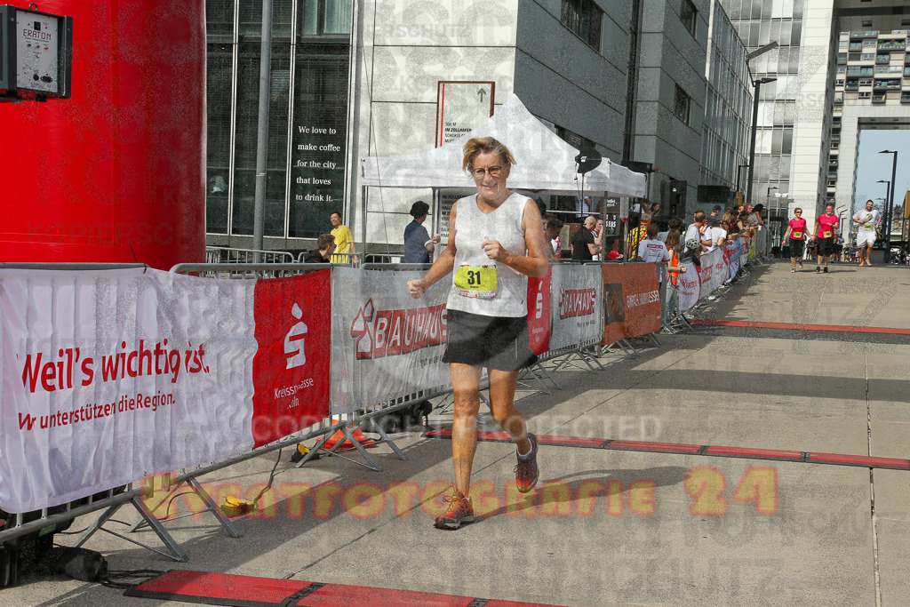 250920_1342_EX1_6285 | Sportfotografie im Rhein-Sieg Kreis, Köln, Bonn, NRW, Rheinland Pfalz, Hessen, etc. Unser Tätigkeitsfeld umfasst den Laufsport vom Volkslauf über den Marathon, Duathlon, Triathon bis zum Ultralauf wie Kölnpfad Ultra oder Schindertrail.