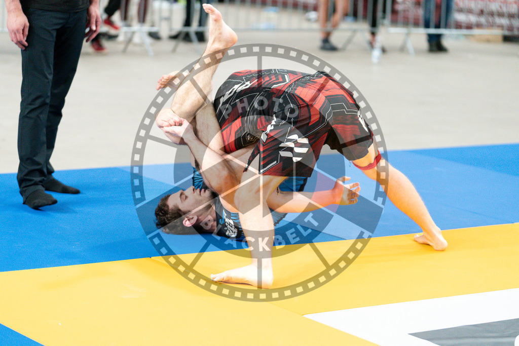 20250517PBB5392 | Athletes compete during the first day of the ADCC Amateur World Championship on May 15, 2025 in Warsaw, Poland. © Chiara Dazi / photoblackbelt