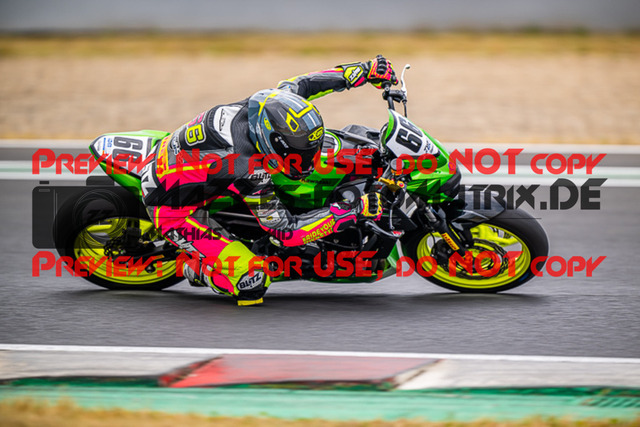 MaZZes_FotoMatrix_220624_1816 | TWINCUP