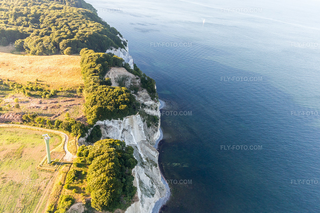Aerial view: View of the town in Borre in the state Zealand, Denmark. – Photo: IMG_108578.jpg taken on 07/04/2018 by Werner Riehm/FLY-FOTO.com – Resolution of the original: 4642 x 3094 px