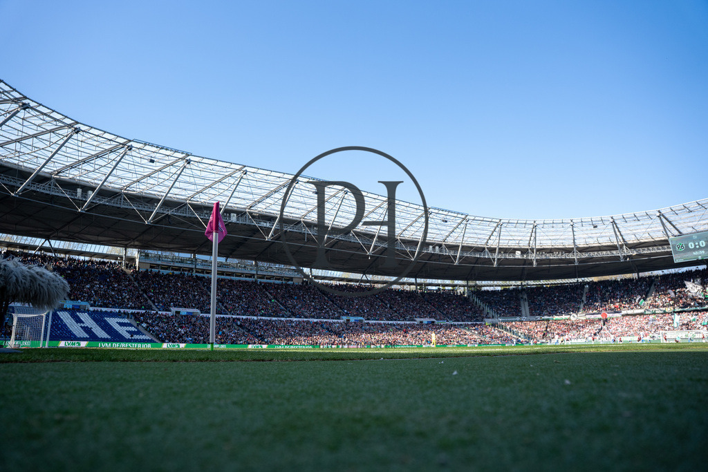 Hannover 96 vs 1. FC Magdeburg – 2. Bundesliga – 29.03.2025 | Szene aus dem 2. Bundesliga-Spiel des 27. Spieltags zwischen Hannover 96 und dem 1. FC Magdeburg am 29. März 2025 in der Heinz von Heiden Arena in Hannover. Endstand: 0:0. Fotografiert von Philipp Heist. - Realisiert mit Pictrs.com