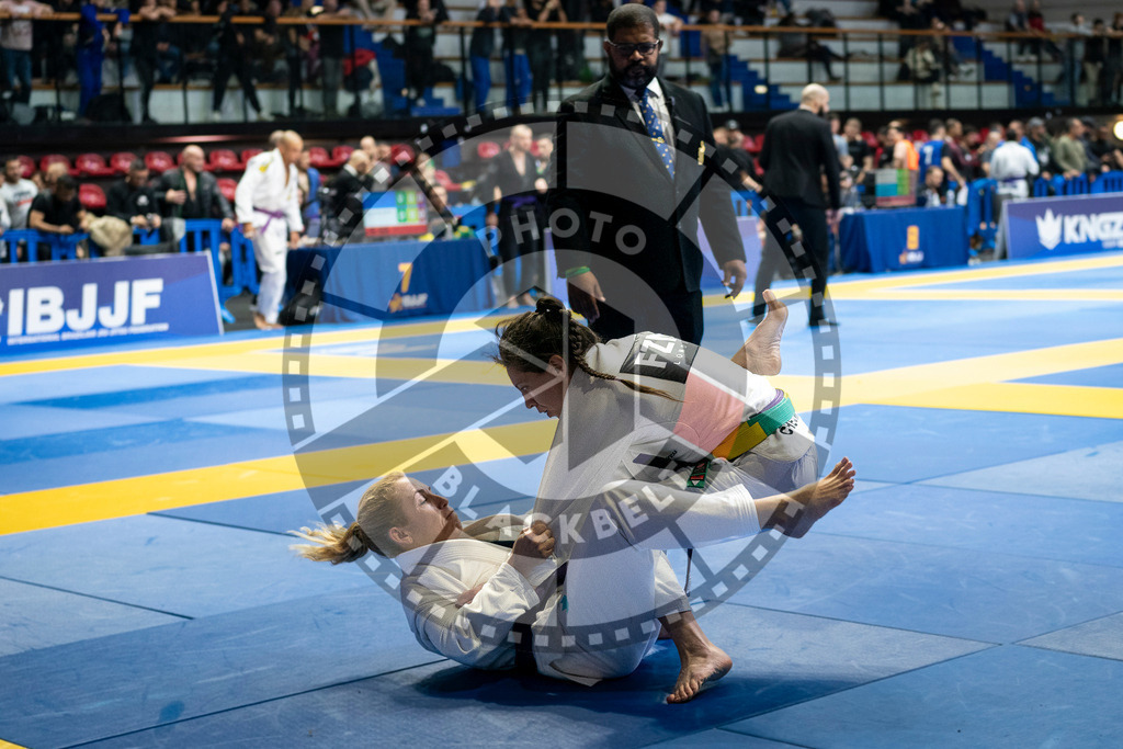 20240125PBB01998 | Fighters compete during the sixth day of the Brazilian Jiu-jitsu European Championship of the IBJJF in Paris, France, on January 25, 2024.