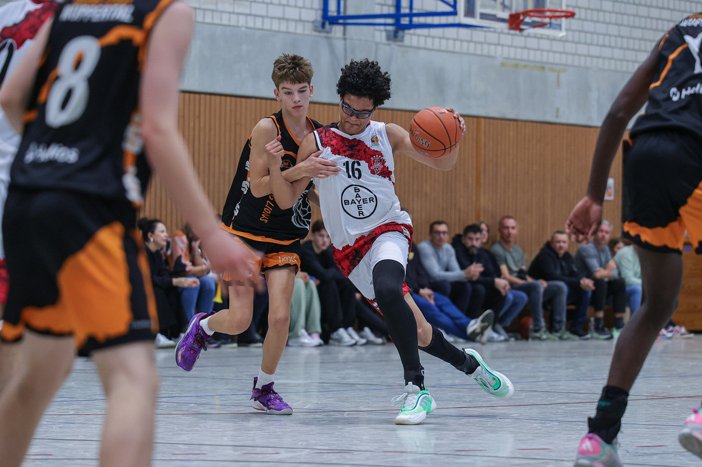 JBBL BAYER GIANTS vs Young Lions Wuppertal-80 | Fotos von Basketballspielen aus dem Raum NRW fotografiert von Gero Mueller-Laschet und Daniel Schaefer - Realisiert mit Pictrs.com