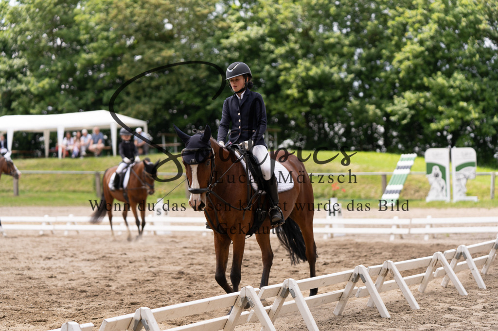 A7505988 | Turnier/Reitfotograf
