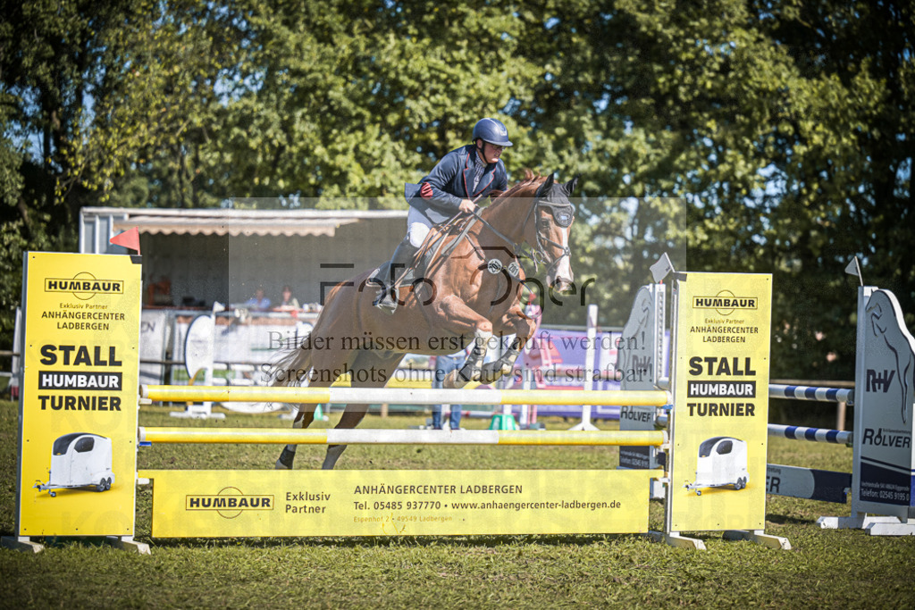 DOS_1032 | Entdecke hochwertige Reitturnierfotos von Foto Oger. Professionell, emotional und authentisch – jetzt Lieblingsmomente im Shop bestellen.Deutschlandweite Turnierfotografie. - Realisiert mit Pictrs.com