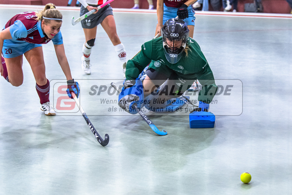 SM_20231216-D5A_5914 | 1.Bundesliga Hallenhockey  (W) UHC - DCadA / 3:2 (2:2)