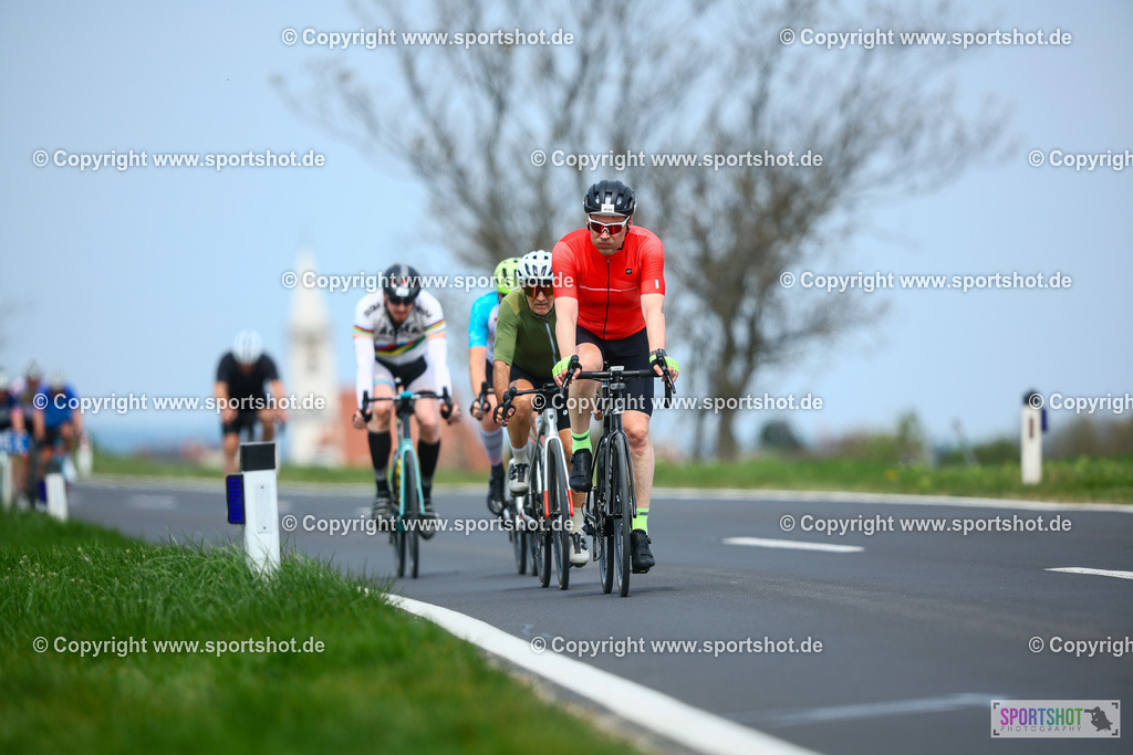 524_TRA56669 | Neusiedlersee Radmarathon 2026@sportshot_your_pictrs #yourpictures#roadtowm2029 #nrm #neusiedlerseeradmarathon #neusiedlersee #neusiedlerseetourismus #burgenland #mörbisch #nrm26 #burgenlandtourismus #voglundco #poweredbyburgenlandtourismus #radsport #rad #marathon #ucigranfondo #visitburgenland #ucigranfondoworldseries