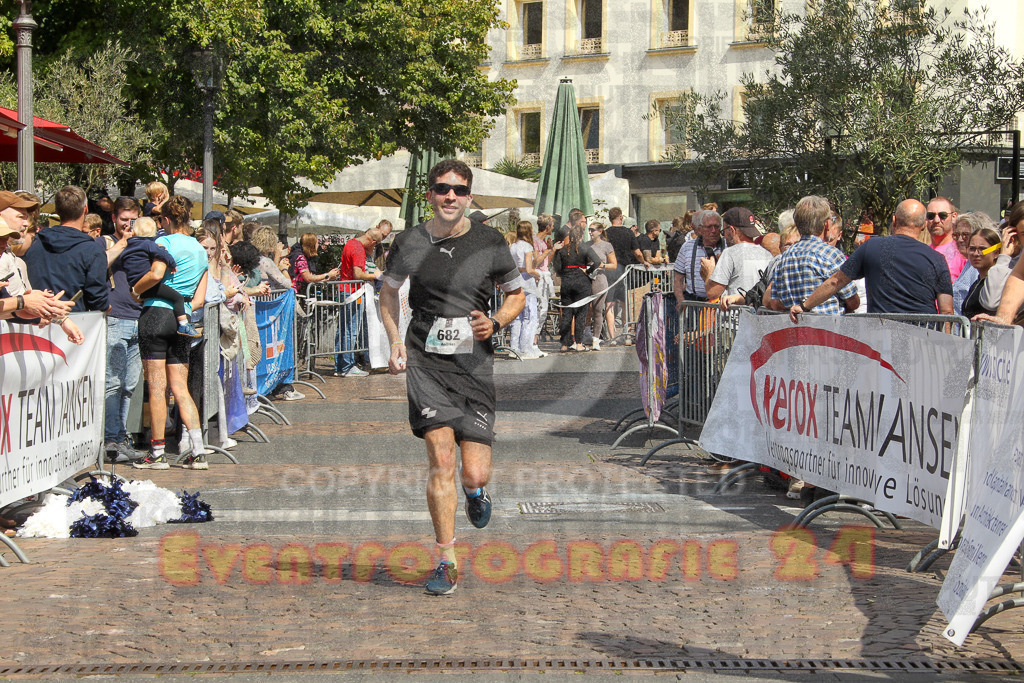 250824_1456_EV4_2392 | Sportfotografie im Rhein-Sieg Kreis, Köln, Bonn, NRW, Rheinland Pfalz, Hessen, etc. Unser Tätigkeitsfeld umfasst den Laufsport vom Volkslauf über den Marathon, Duathlon, Triathon bis zum Ultralauf wie Kölnpfad Ultra oder Schindertrail.