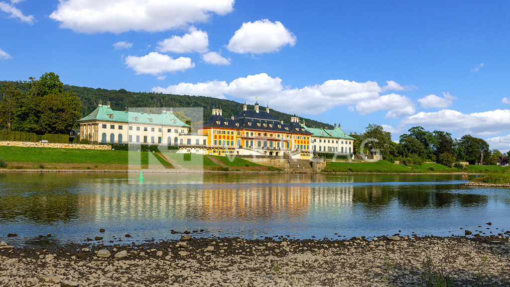 Schloss-Pillnitz-Dresden-Wasserpalais-0U3A0022 | Blick auf das Wasserpalais in Schloss Pillnitz - Realisiert mit Pictrs.com