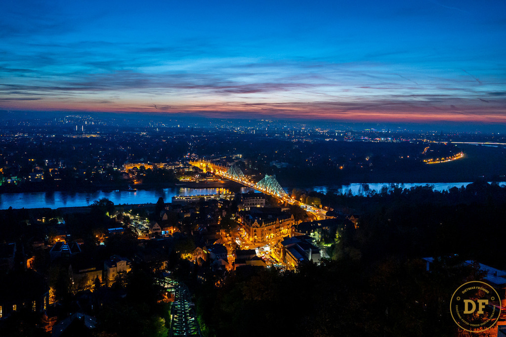 1.3-HYPER-SUPER_BW+SU+Elbknick | Geschenke, Wandbilder und Accessoires mit Motiven aus Dresden und anderen schönen Orten zur Verschönerung Deines zu Hauses und zum verschenken gewünscht? Wähle Deine Lieblingsbild auf dem Produkt Deiner Wahl. 