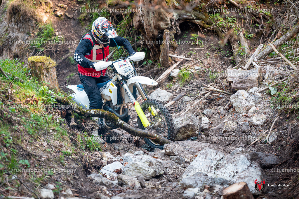 fuernholzer_250501-C2-95 | Fotografische Impressionen von der Red Stag Enduro Extreme by fuernholzer-photography.com. Endurosport in Österreich fotografisch festgehalten von fuernholzer. Auftragsfotografie für Private, Gewerbefotos und Industriefotografie. Eventfotografie, Sportfotografie und Motorsportfotografie. Anbieter von Fotoworkshops, Fototraining, fotografischen Vorträgen und Fotoseminaren.