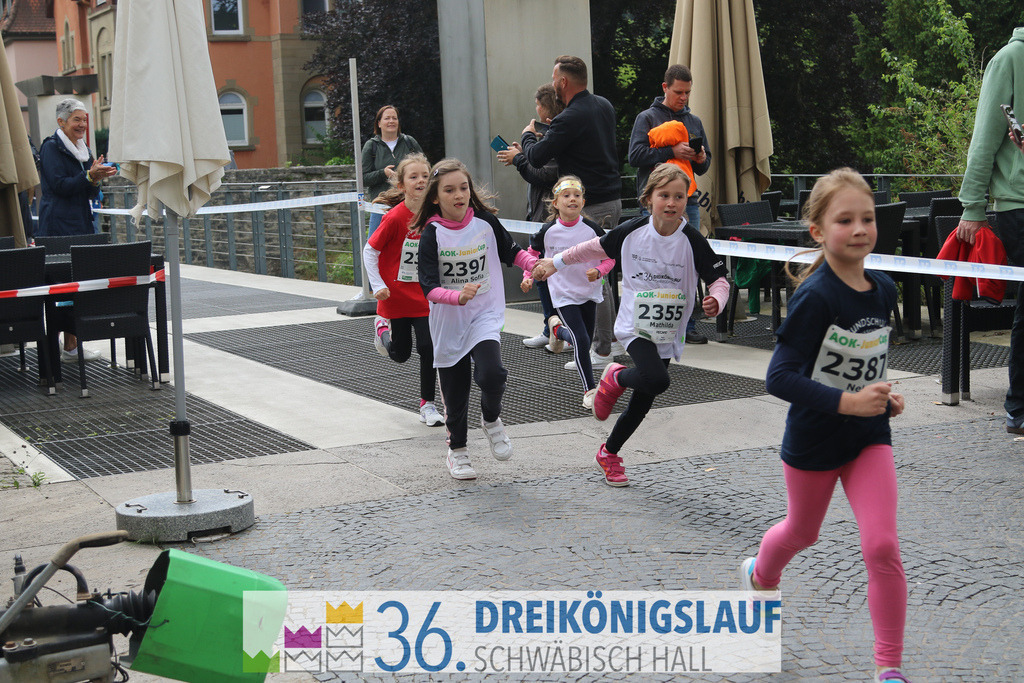 AOK Junior Cup 400m | 3Königslauf 2022 AOK Junior Cup 400m - Realisiert mit Pictrs.com