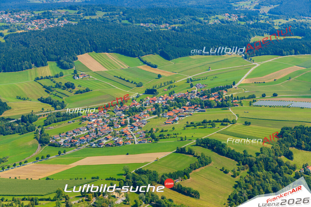 Schöne Luftaufnahme als Geschenk in Rosenau Grafenau - Die Luftbildaufnahme wurde 2025 vom UL-Flugzeug heraus erstellt ( keine Drohne ) - Hochauflösende Luftaufnahme -Nicht vergleichbar mit Google Maps oder Satelittenbilder- Die Geschenkidee !Mit Lizenz und Bildrechte bestellbar