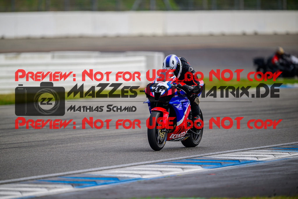 MaZZes_Fotomatrix_20250421_6021986_4900 | ROT