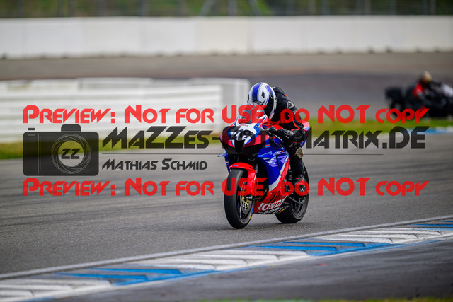 MaZZes_Fotomatrix_20250421_6021986_4900 | ROT