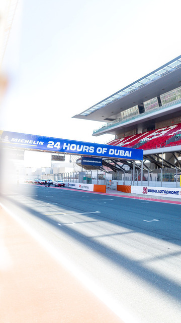 24hDubai25_010913103903731TU_TU | Michelin 24h Dubai 2025 - Foto: Gruppe C Photography - Realisiert mit Pictrs.com