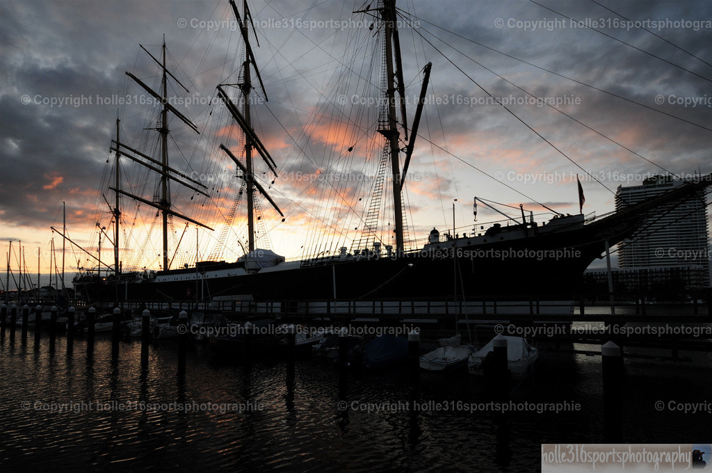 DSC_2925 (2) | Sportfotografie , Motorsport, Motoross, Reitsport, Mointainbike, Enduro,
Landschaft , Outdoor, Eventfotografie, Landschaft, Bilder online bestellen - Realisiert mit Pictrs.com