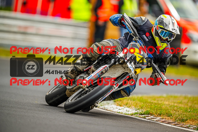 MaZZes_FotoMatrix_230702_8848 | UE40