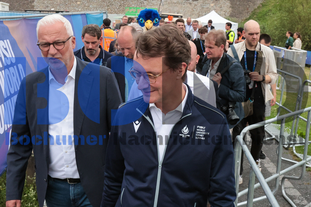 SES_TTG3X320250717-174 | bond - Realisiert mit Pictrs.com