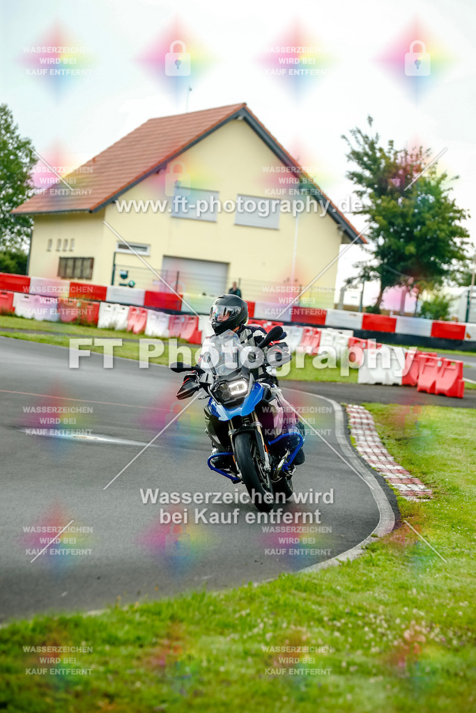 VBK-4031 | Hier findet Ihr Bilder von Touristenfahrten auf der Nürburgring Nordschleife oder von anderen Veranstaltungen die ich besucht habe. Viel Spass beim Durch Schauen 