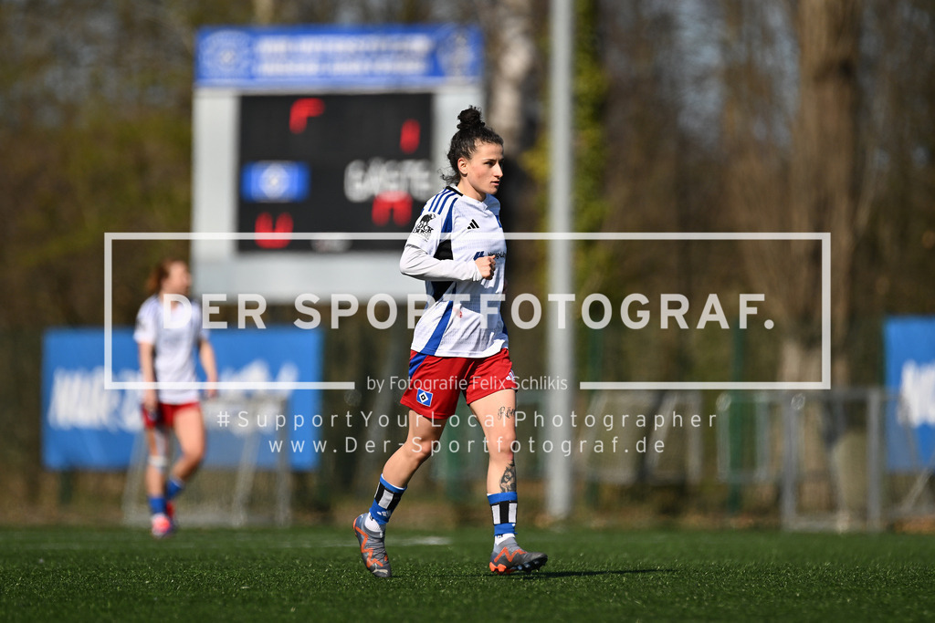Fußball I Frauen I Saison 2024-2025 I Frauen-Regionalliga Nord I 17. Spieltag I Hamburger SV II - FC St. Pauli I 52025 | Der Sportfotograf. - Realized with Pictrs.com
