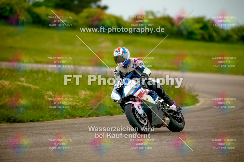 _MOT2552 | Hier findet Ihr Bilder von Touristenfahrten auf der Nürburgring Nordschleife oder von anderen Veranstaltungen die ich besucht habe. Viel Spass beim Durch Schauen 