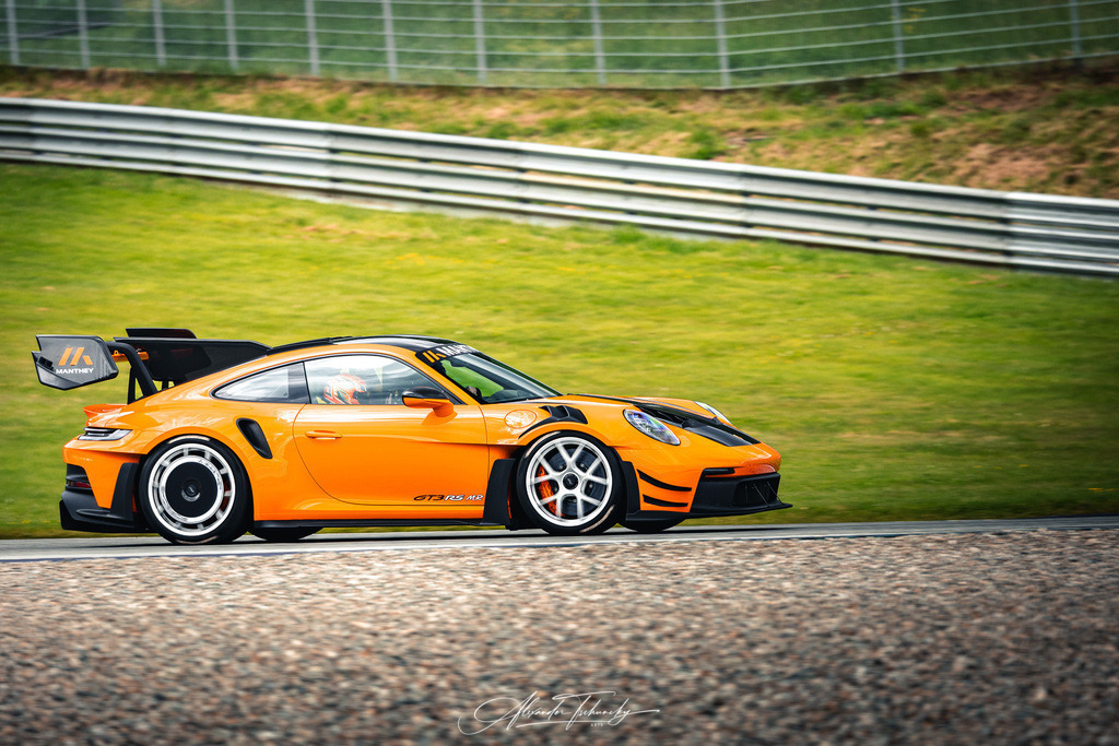 R6PZ1764 _Alexander Tschuncky | Entdecken Sie die faszinierende Welt von Alexander Tschuncky Arts: Kreative Fotografie, atemberaubende Automobilkunst und hochwertiger Bilderdruck. Lassen Sie sich inspirieren! - Realisiert mit Pictrs.com