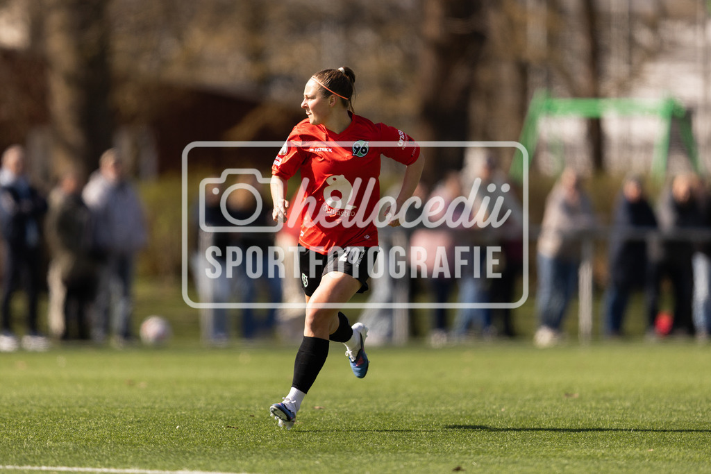 Fußball I Frauen I Saison 2025-2026 I Regionalliga Nord I 16. Spieltag I Hannover 96 - SpVg Aurich-28 | realhellocedii - Realisiert mit Pictrs.com