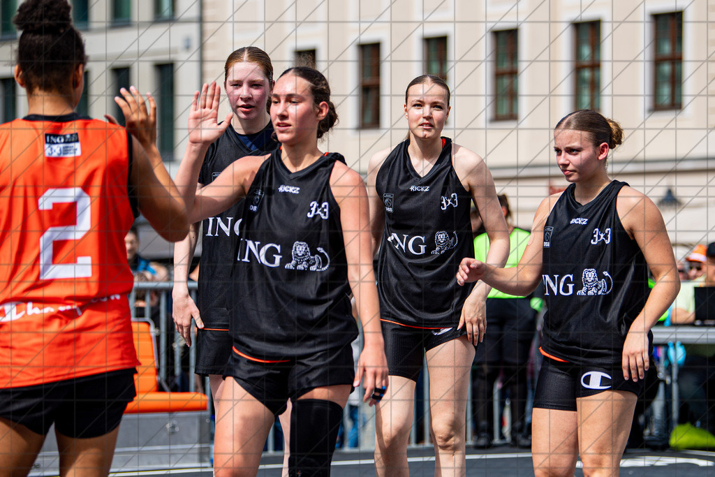 DIE FINALS 2025 | Dt. Meisterschaft 3x3 U18w | Team allfrisch JuniorPanters (black) vs. Dream Team (orange) //  01.08.25: DIE FINALS 2025 | Dt. Meisterschaft 3x3 U18w / Dresden / Deutschland  //   CREDIT:www.bullenfotos.de, Martin König, Hörner Weg 40, D-49078 Osnabrück, +4917663732967 // Nutzung und Weitergabe nur zu den vereinbarten Zwecken. Presseanfragen an Ersteller. Alle Rechte beim Ersteller. Honorierung nach MFM. - Realisiert mit Pictrs.com