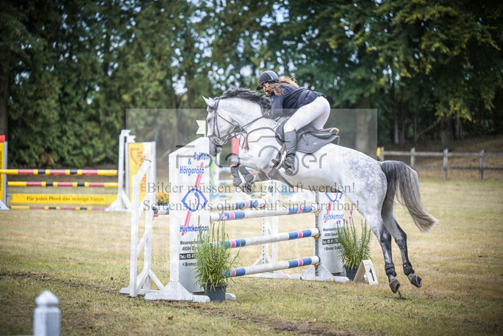 DOS_0241 | Entdecke hochwertige Reitturnierfotos von Foto Oger. Professionell, emotional und authentisch – jetzt Lieblingsmomente im Shop bestellen.Deutschlandweite Turnierfotografie. - Realisiert mit Pictrs.com